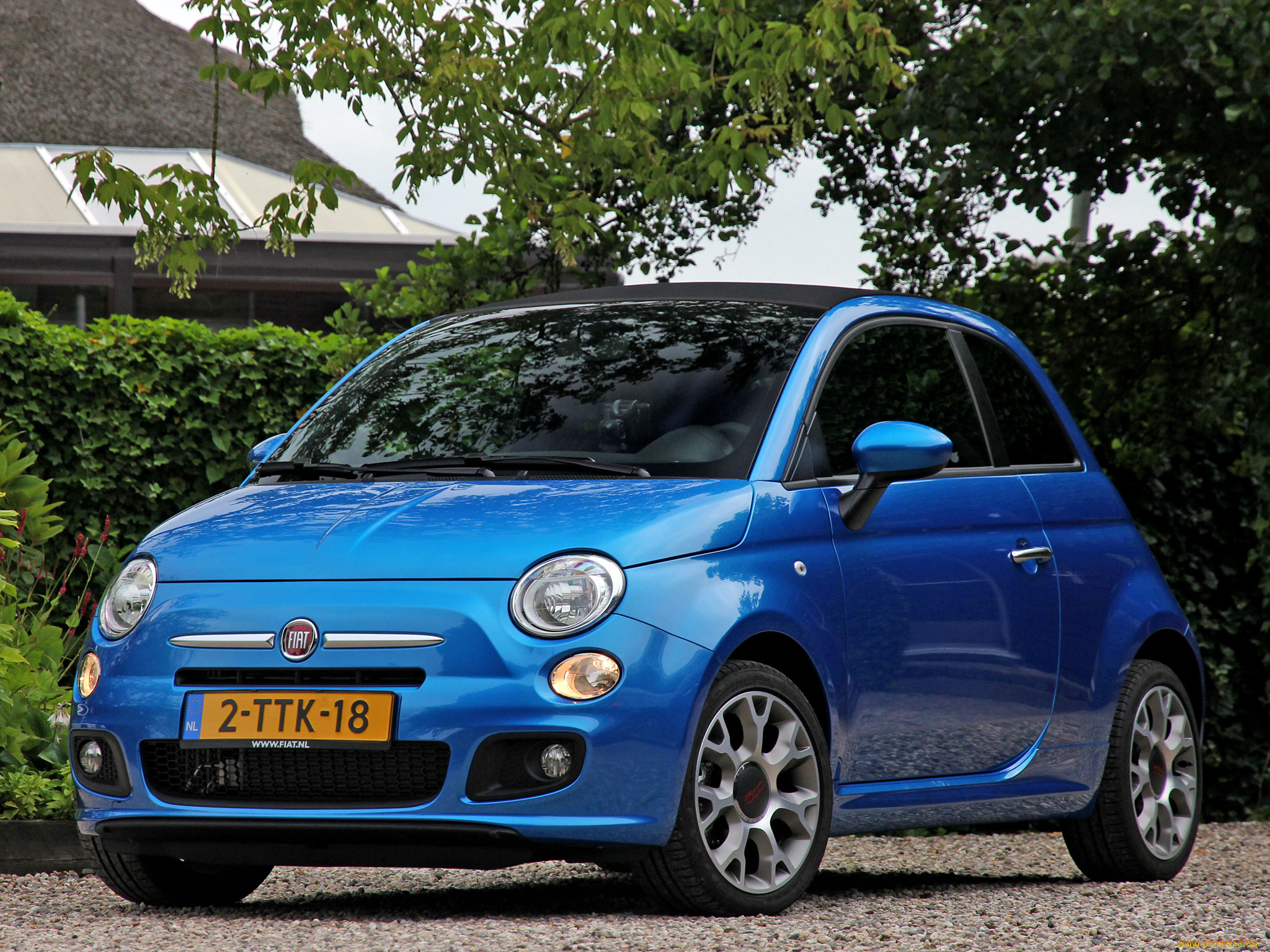 Fiat 500c Cabrio Blue